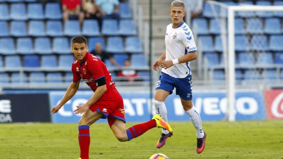 Ruiz de Galarreta durante el encuentro del pasado sábado ante el Tenerife.-ÁREA 11