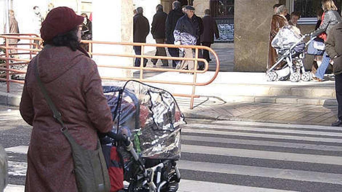 Primer bebé nadido en 2010. / FERNANDO SANTIAGO-