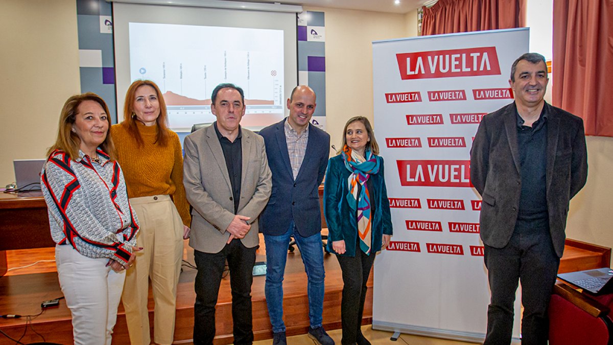 Presentación de las dos etapas por territorio soriano en la Diputación. MARIO TEJEDOR