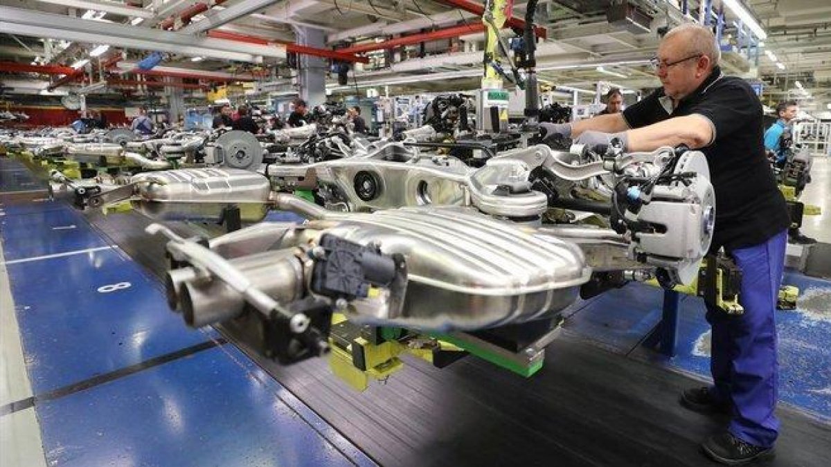 Planta de montaje de automóviles.-EFE / FRANCISKA KRAUFMANN