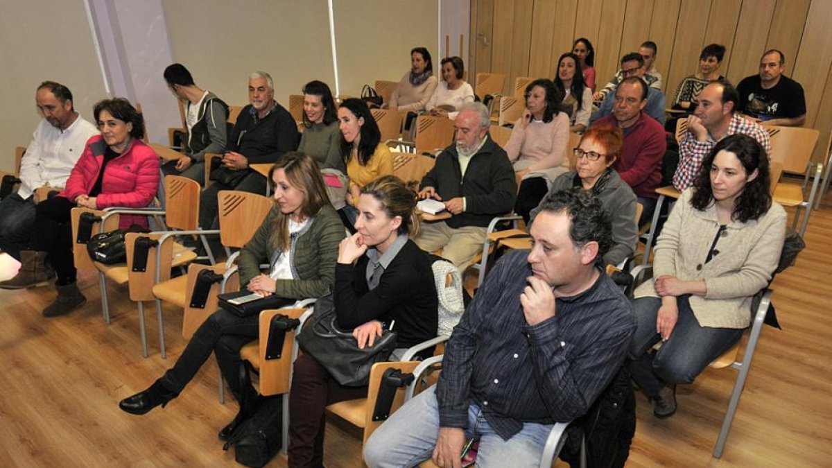 Asistentes a la presentación de ayer de Tursoria-V.G.
