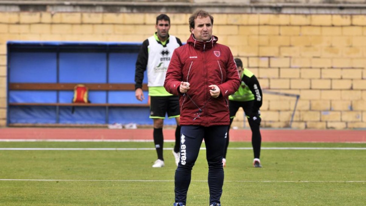 El técnico del Numancia, Jagoba Arrasate.-VALENTÍN GUISANDE