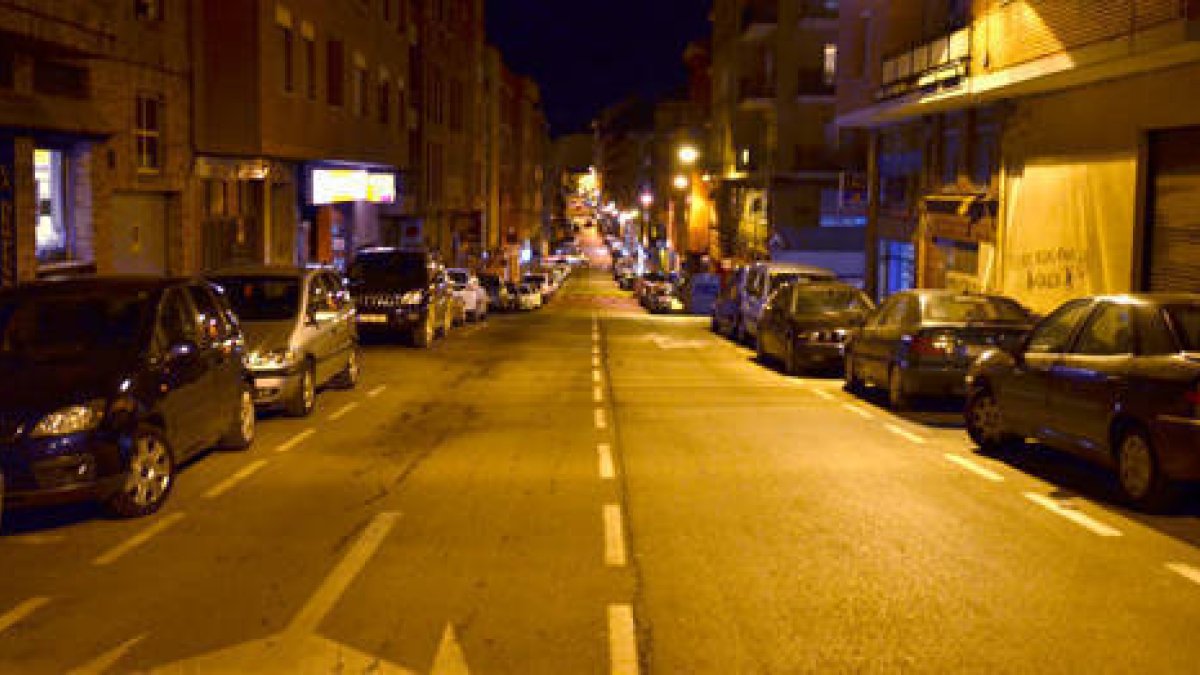 Calle Rota de Calatañazor de la capital soriana. / VALENTÍN GUISANDE-