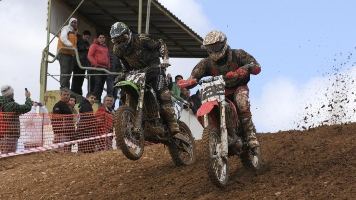 Competición de motocross en San Esteban en una edición anterior.-VALENTÍN GUISANDE