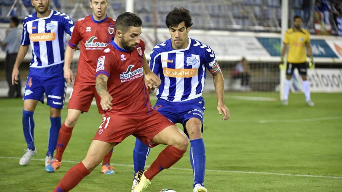 El Numancia no pudo superar al Alavés.-Valentín Guisande