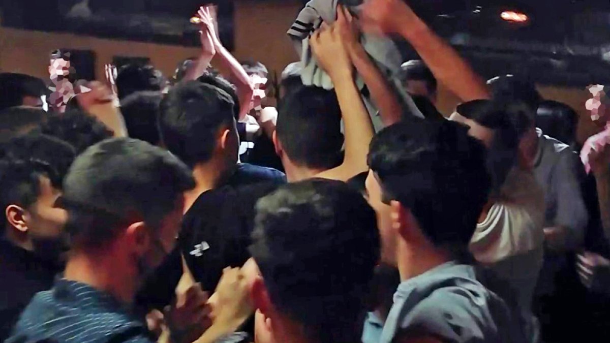 Fiesta en el establecimiento.-HDS