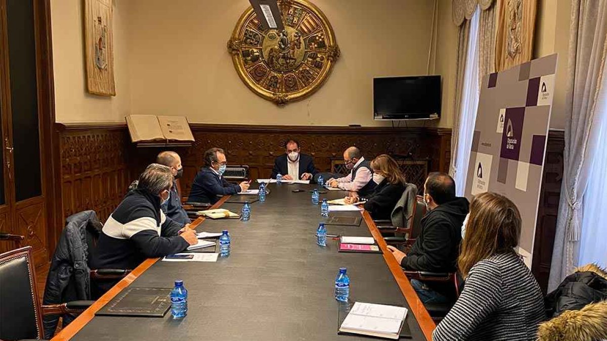 Imagen de archivo de una reunión de la Mesa del Diálogo Social. HDS