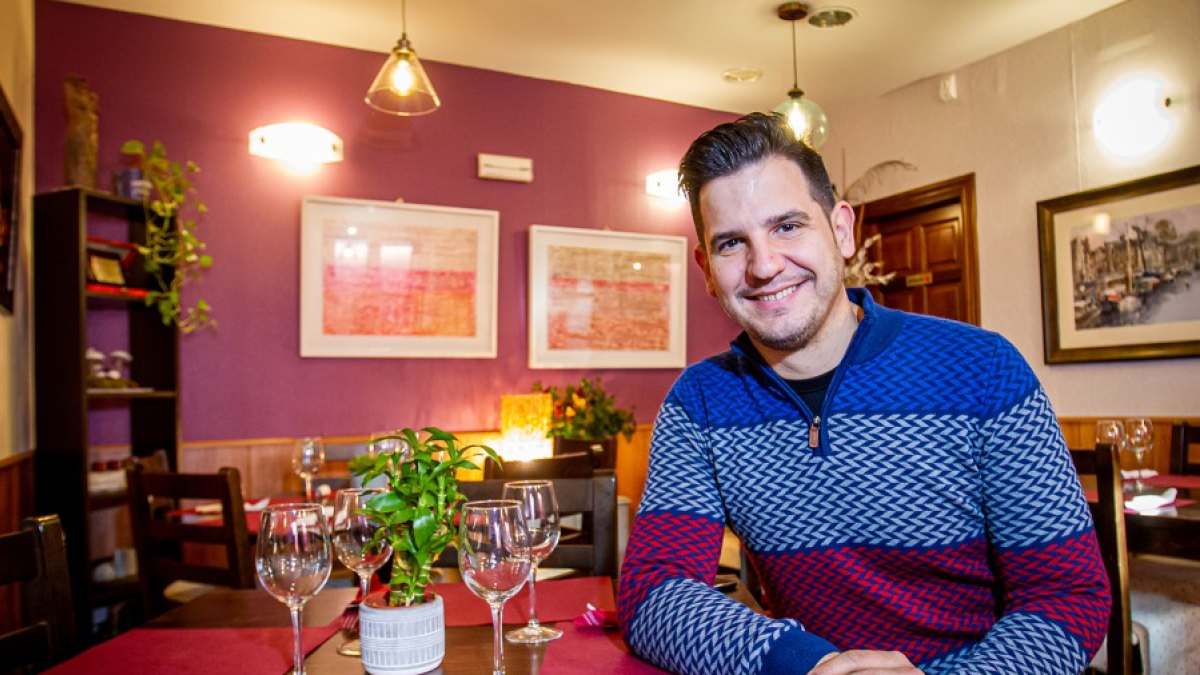 Pablo Cabezón Cascante, heredero de una larga tradición del buen comer en Soria.  MARIO TEJEDOR