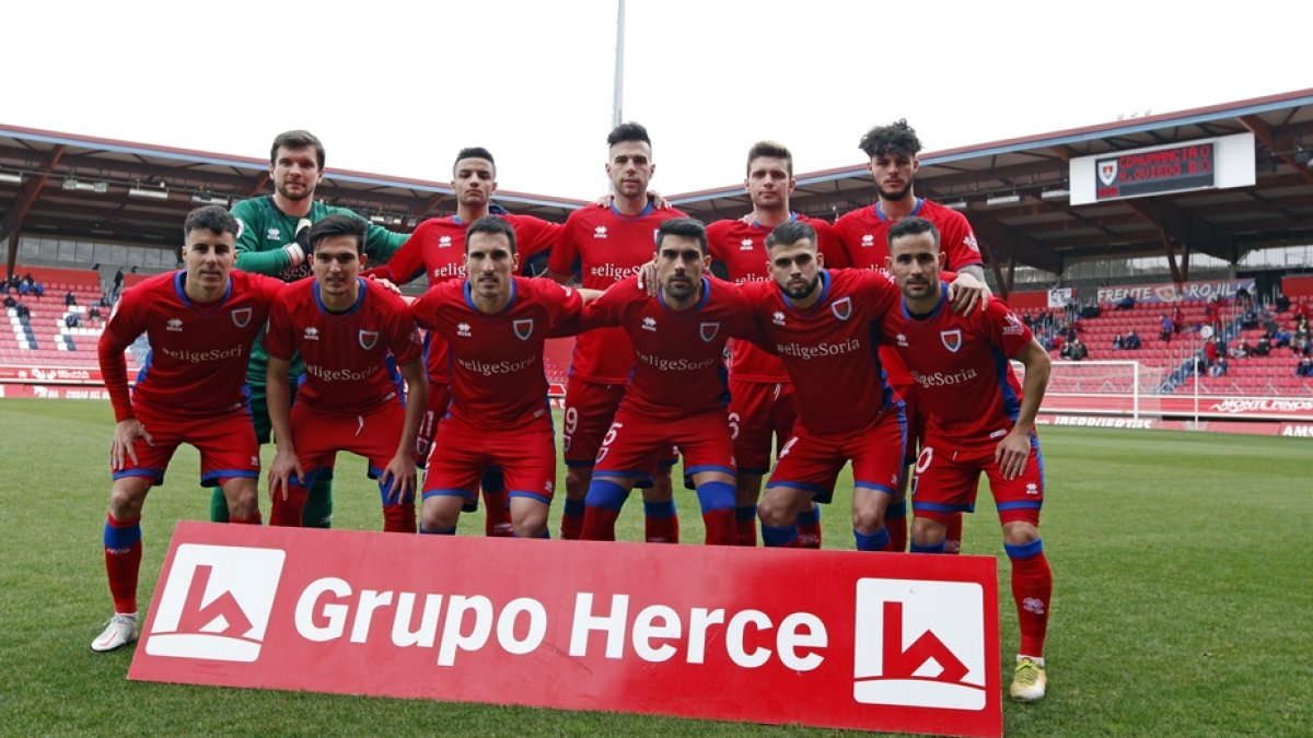 Uno de los onces del Numancia de la actual campaña. MARIO TEJEDOR