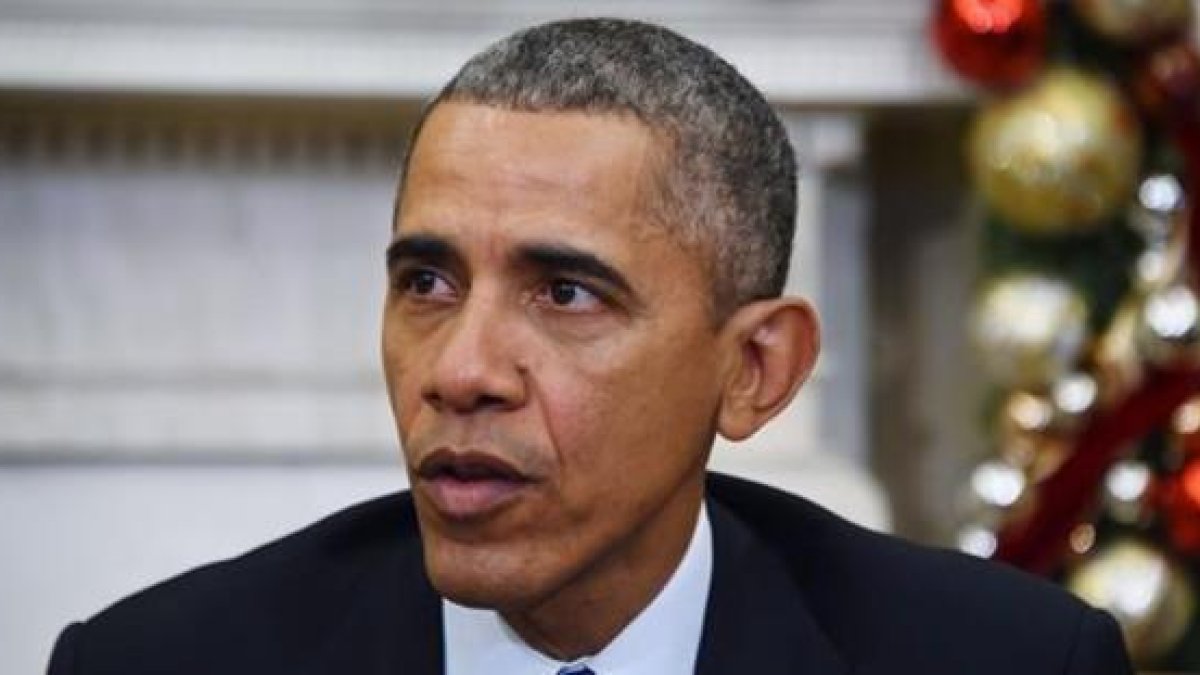 Barack Obama habla sobre el uso de las armas de fuego desde el Despacho Oval.-AFP / JIM WATSON
