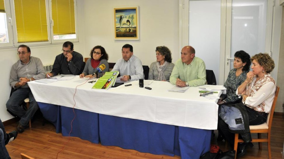 Padres de alumnos que cursaban Electrotecnia.-VALENTÍN GUISANDE