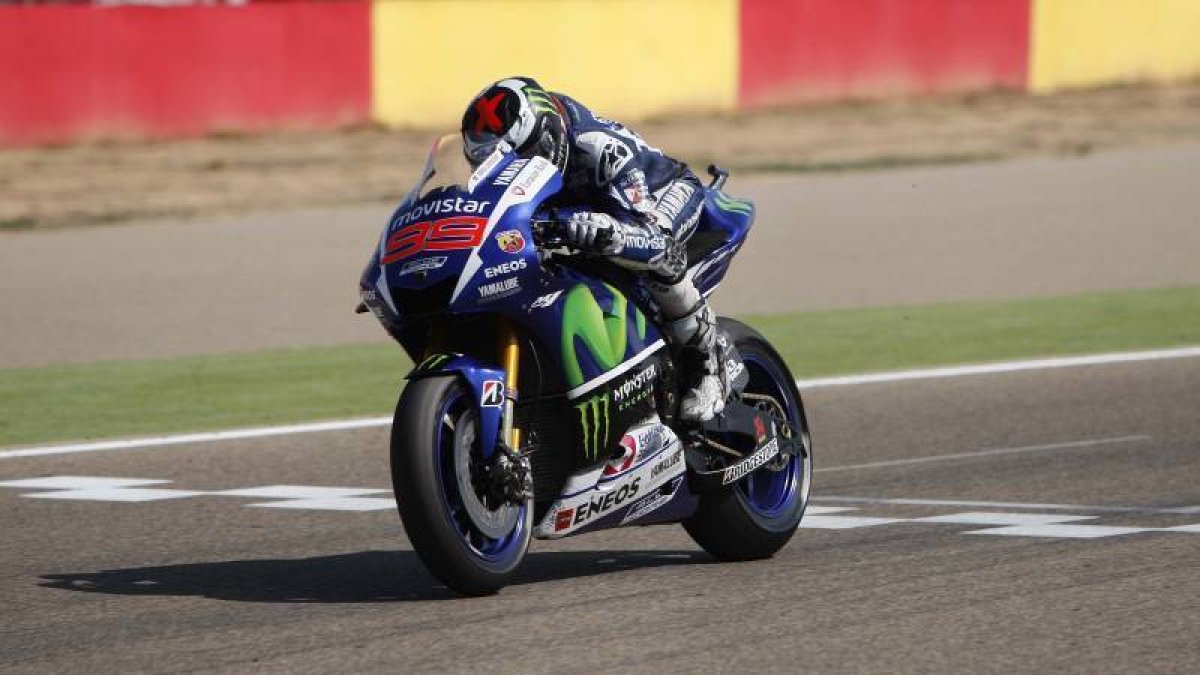 Jorge Lorenzo (Movistar Yamaha) durante la carrera final del Gran Premio Aragón.-ÁNGEL DE CASTRO
