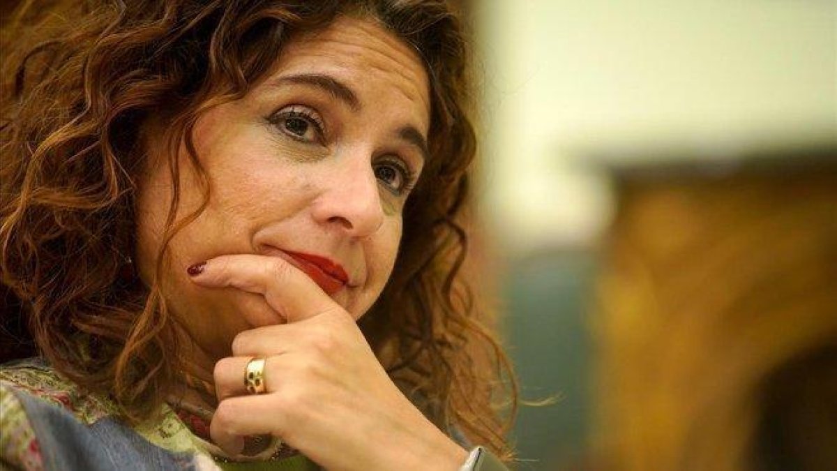 La ministra de Hacienda, María Jesús Montero, en una imagen de archivo.-JOSÉ LUIS ROCA