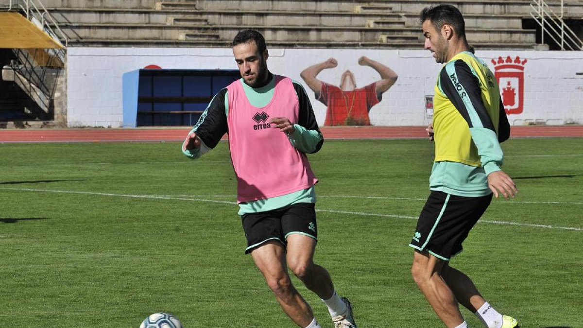 Higinio en el entrenamiento de ayer en el anexo de Los Pajaritos.-Valentín Guisande