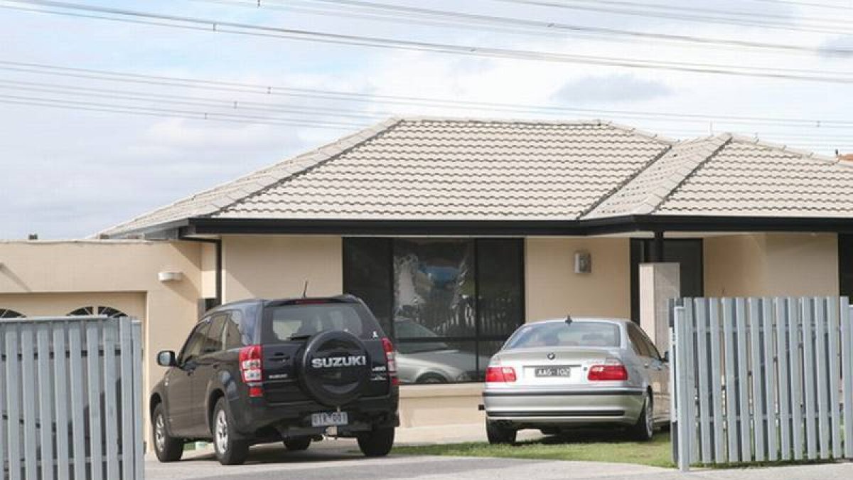 Vivienda en Hallam, un suburbio de Melbourne, en la que ha sido detenido uno de los sospechosos de estar preparando un atentado yihadista.-Foto: EFE / DAVID CROSLING