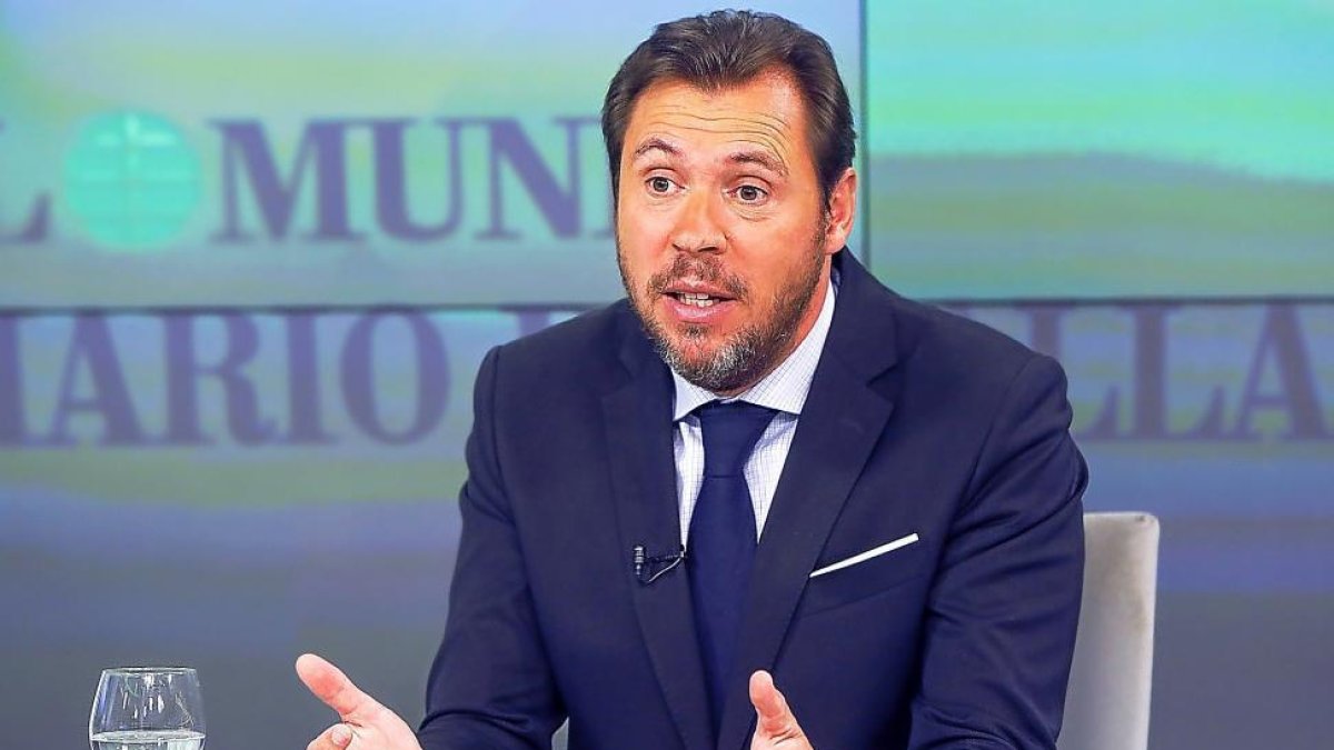 Puente acepta la propuesta de Sánchez para ser portavoz de la Ejecutiva Federal del PSOE-J. M. LOSTAU