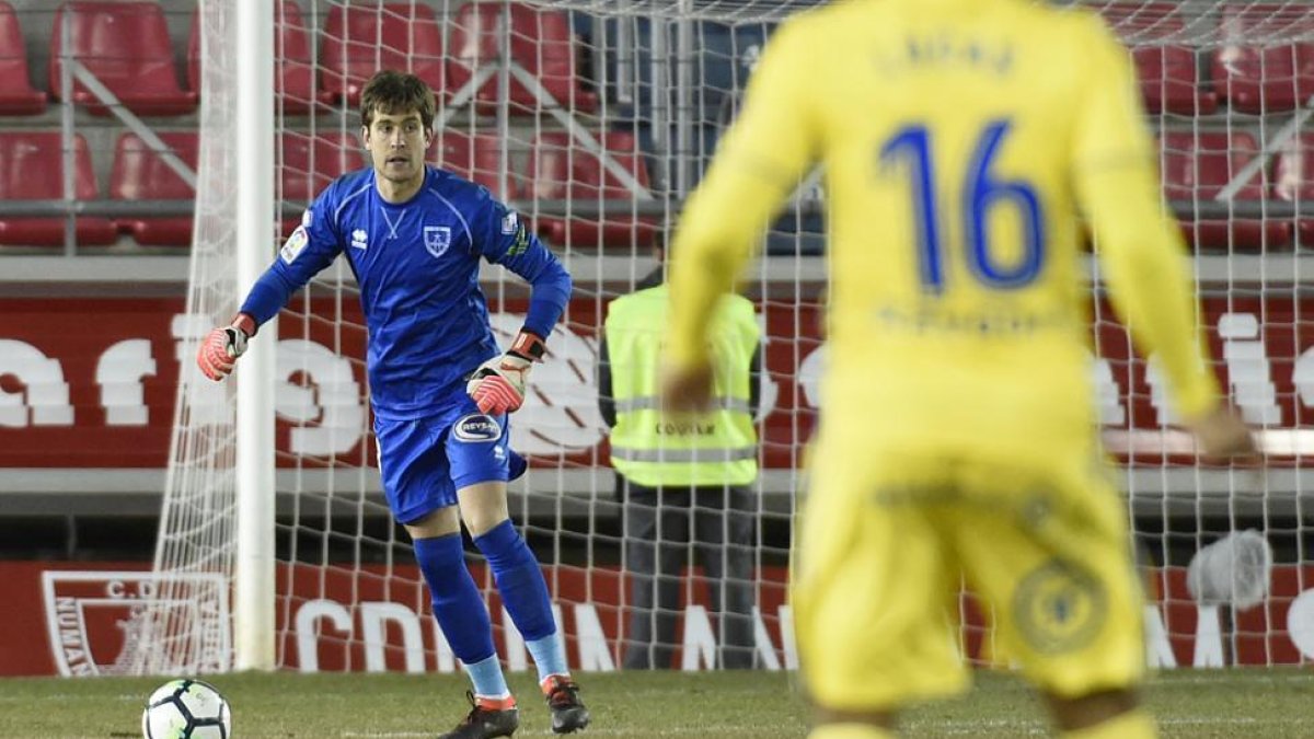 La portería del Numancia está sellada cuando el equipo juega en Los Pajaritos.-Valentín Guisande