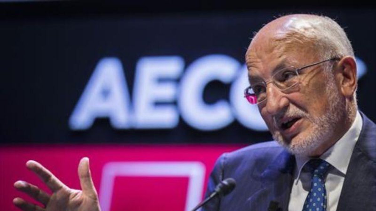 El empresario, ayer, en el congreso de Aecoc en València.-MIGUEL LORENZO