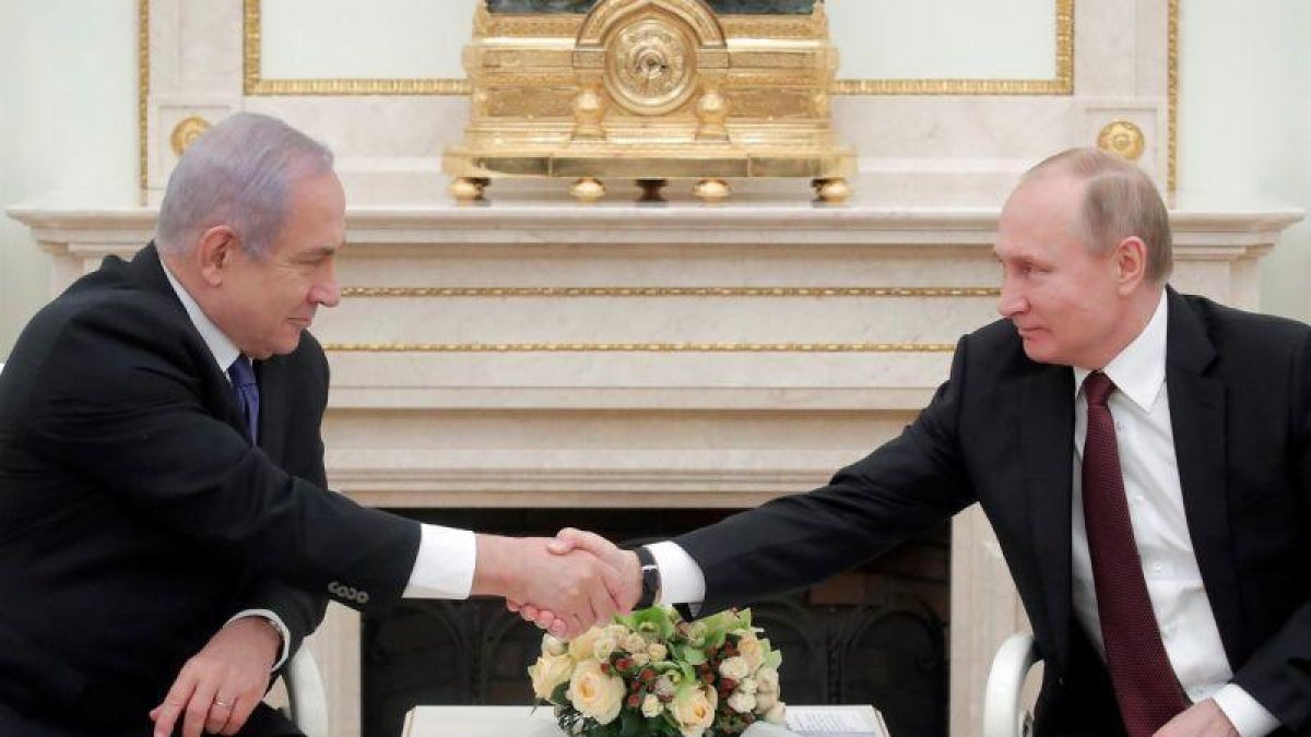 Vladimir Putin y Benjamin Netanyahu en una reunión en el Kremlin.-EPA/ REUTERS POOL