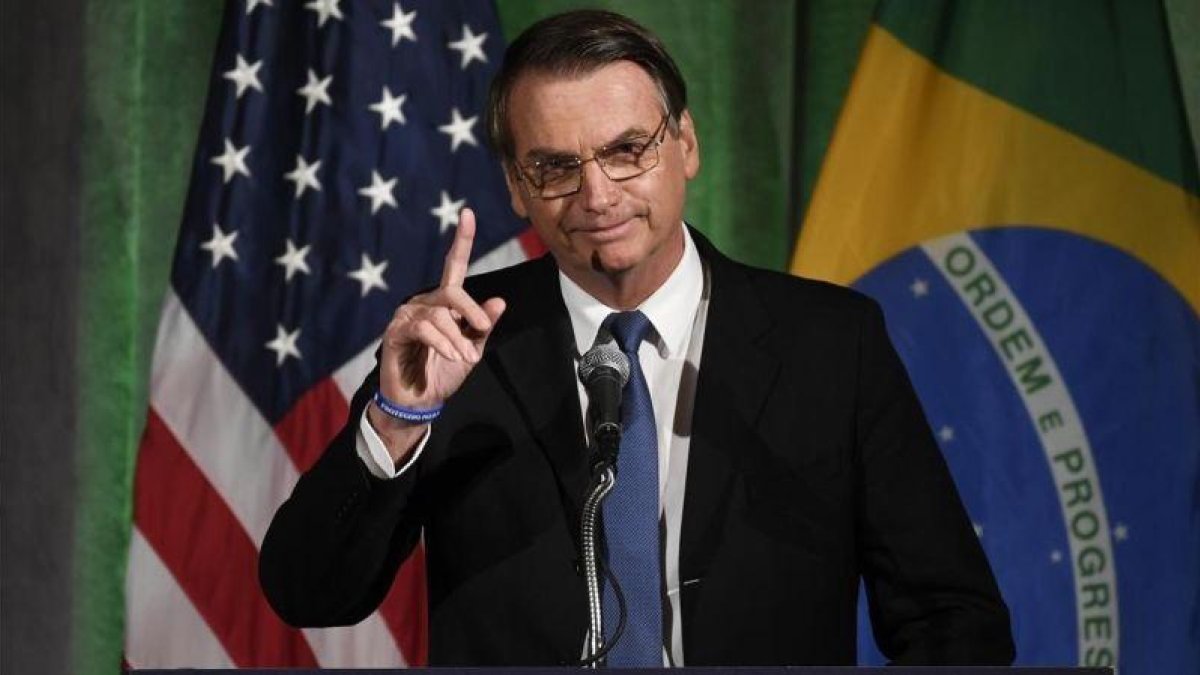 El presidente de Brasil, Jair Bolsonaro, en su intervención de la Cámara de Comercio de Whasington.-SUSAN WALSH (AP)