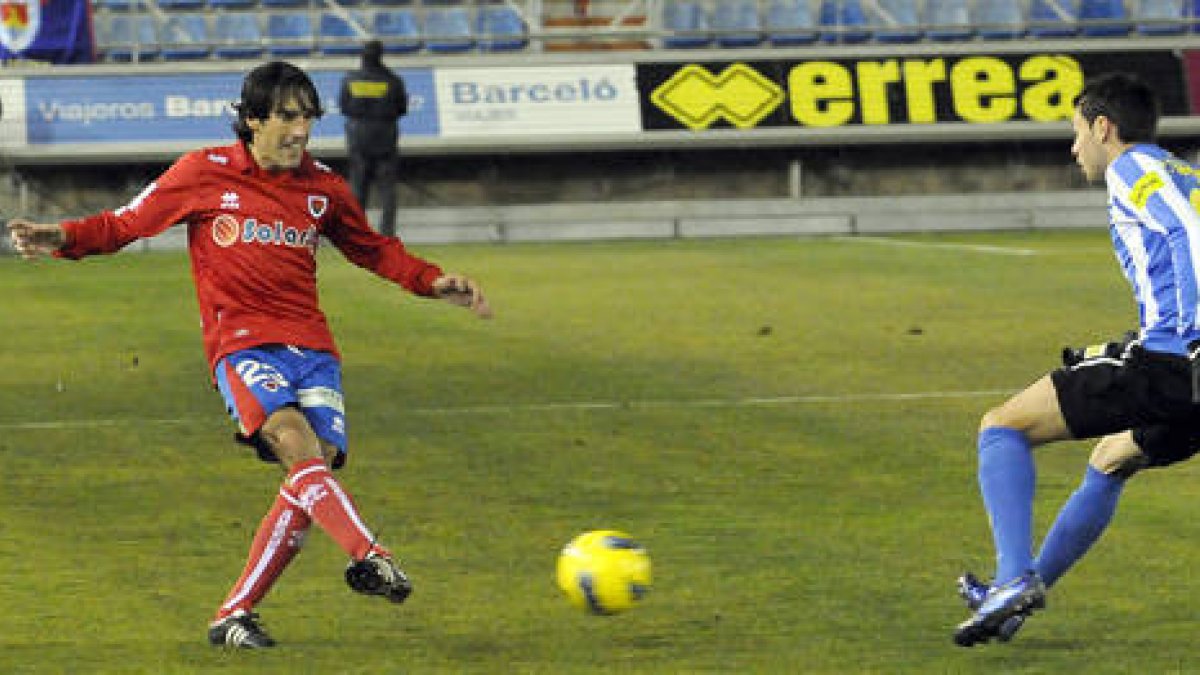 Unai Expósito es tras Eduardo Navarro el futbolista que más ha jugado esta temporada hasta la fecha. / ÁLVARO MARTINEZ-