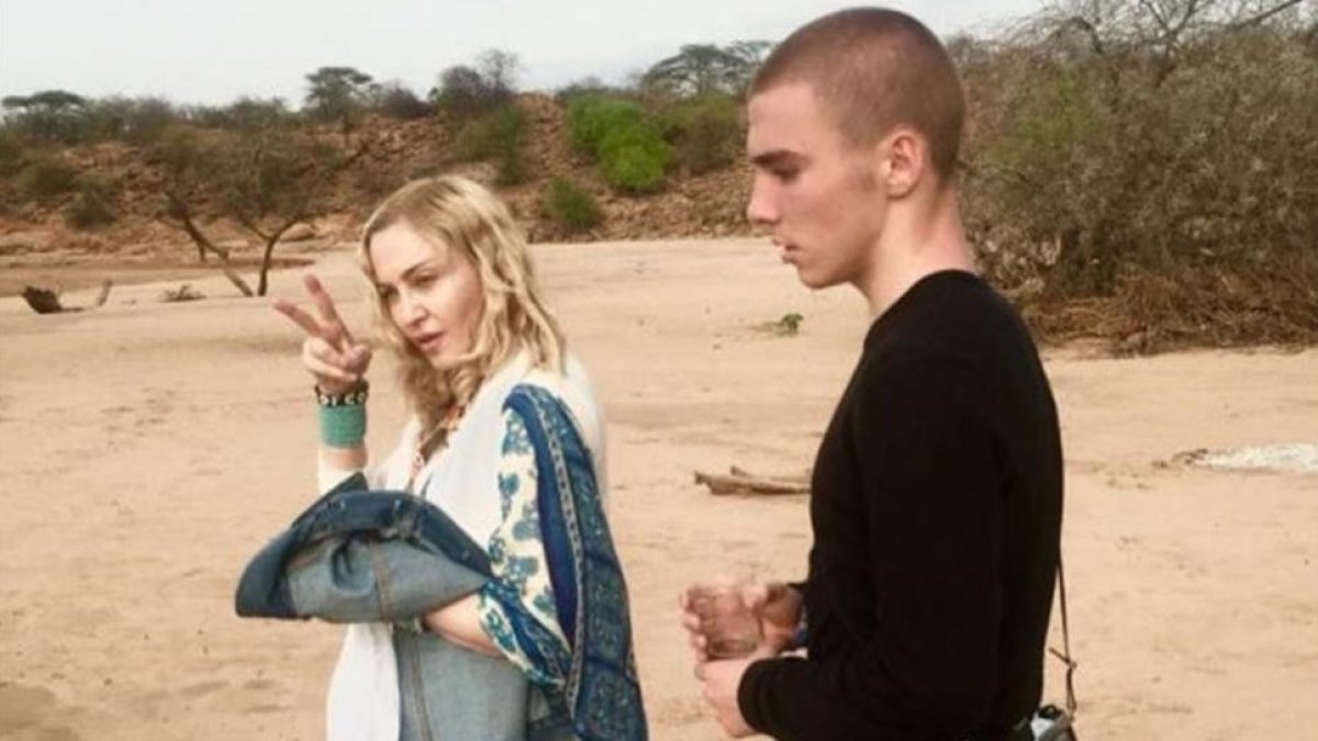 Una imagen de Madonna junto a su hijo Rocco, de 16 años.-INSTAGRAM