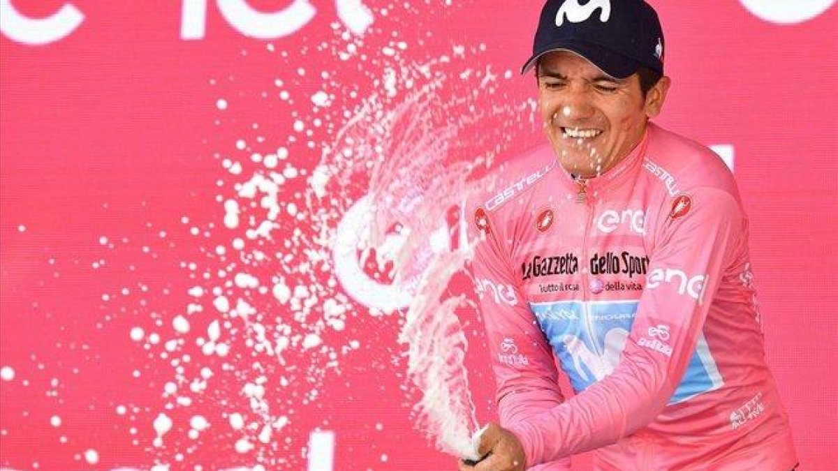 Richard Carapaz, último ganador del Giro.-AP