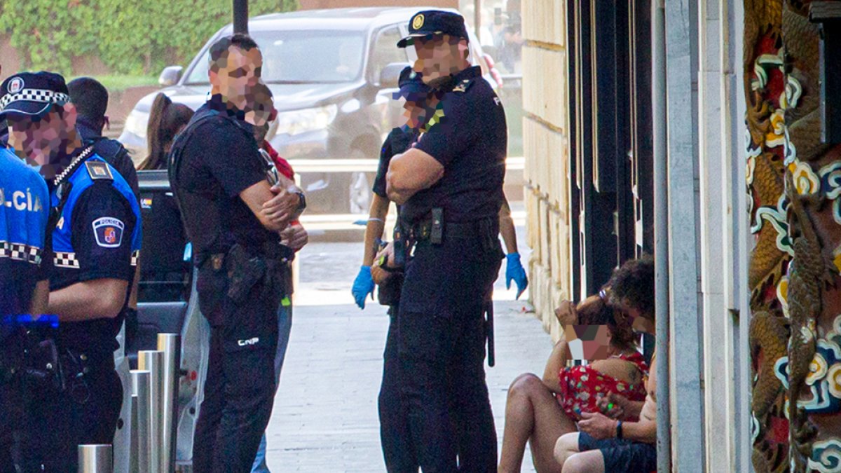 Detención en la Calle Nicolás Rabal. HDS