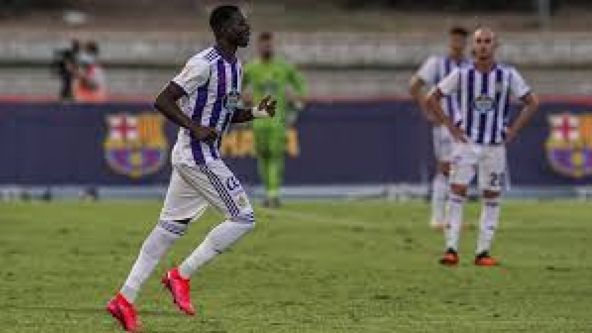 Stiven Plaza con la camiseta del Valladolid. HDS