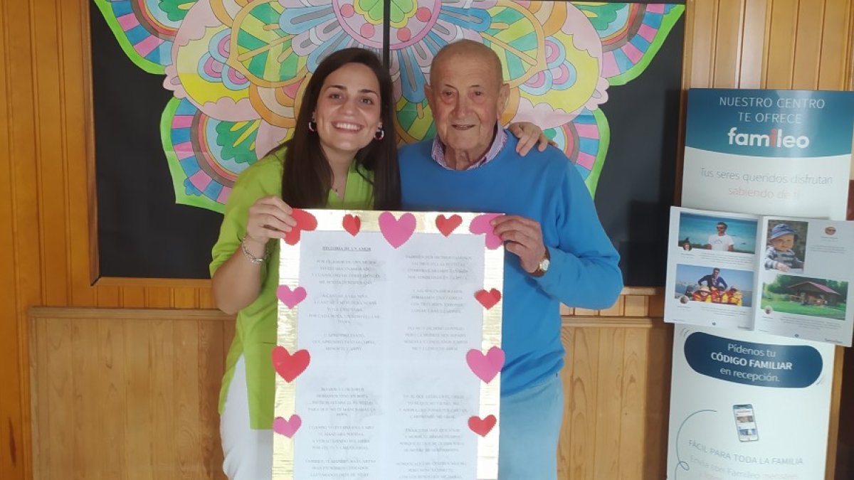 Marta Caballero y Daniel Bartolomé, premiados en el concurso de poesía de Famileo. HDS