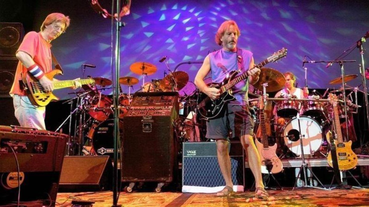 The Grateful Dead, durante un concierto en el 2002.-MORRY GASH