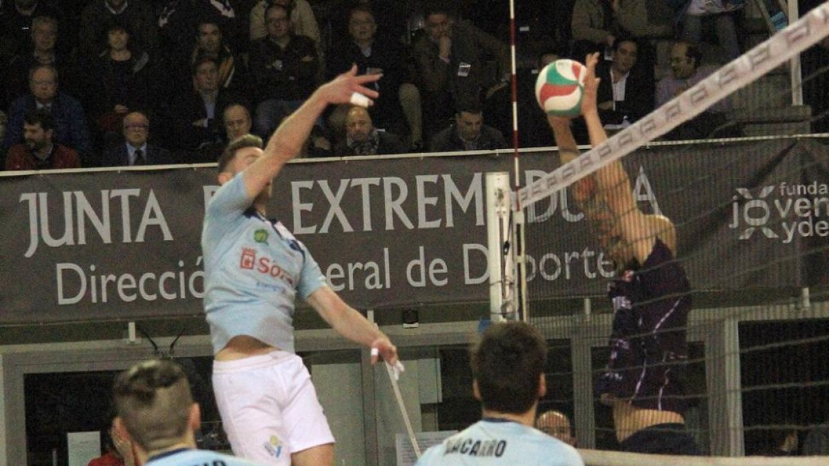 El Río Duero no pudo superar los cuartos de la Copa del Rey.-RFEVB