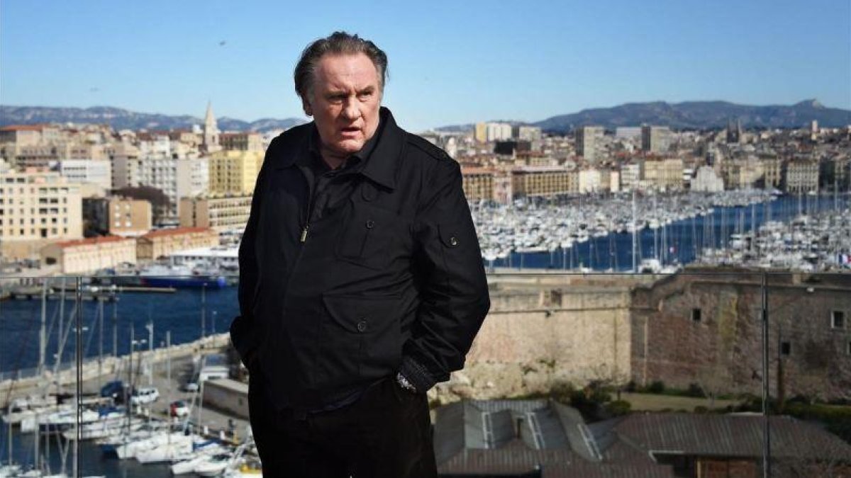 Gérard Depardieu, en Marsella, en la presentación de la segunda temporada de la serie de Netflix Marsella.-AFP / ANNE-CHRISTINE POUJOULAT