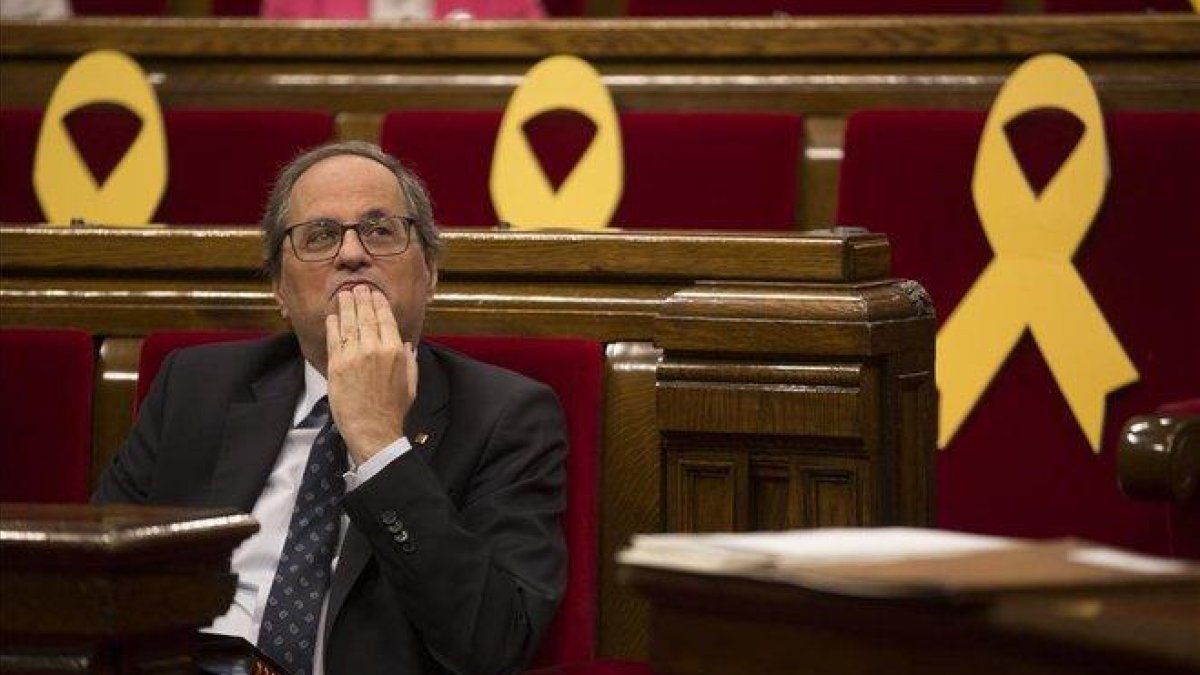 El ’president’ Quim Torra, en una sesión de control en el Parlament.-ALBERT BERTRAN