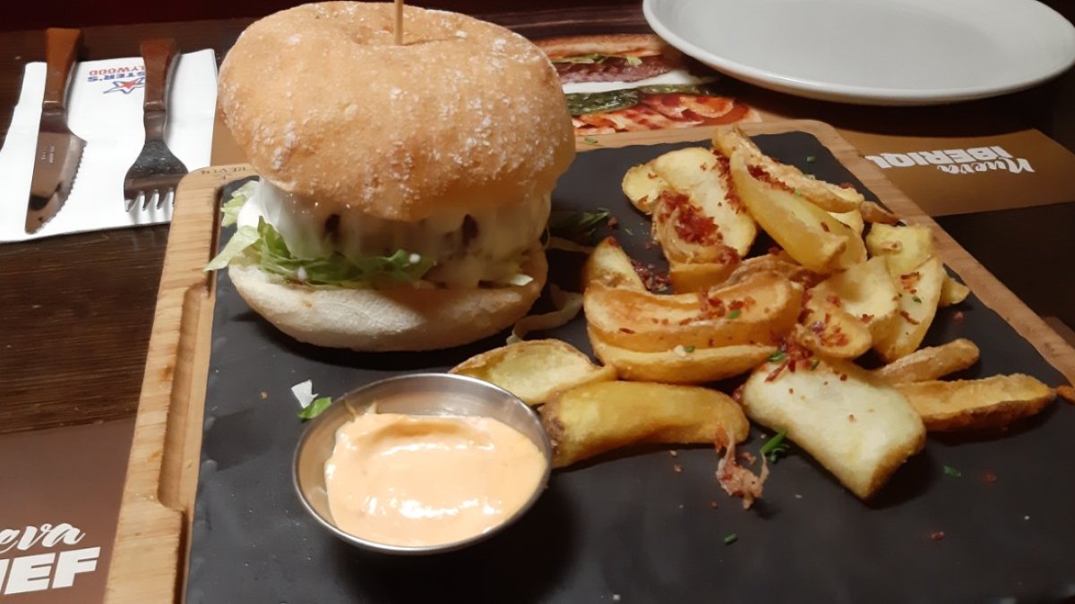 La 'Iberiquísima burger'. V. F. M.