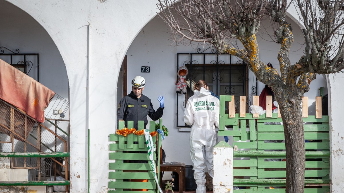 La Guardia Civil detuvo este martes a un vecino de Matamala como sospechoso de la muerte de la mujer hallada muerta en la vivienda en la que tuvo lugar un incendio.
