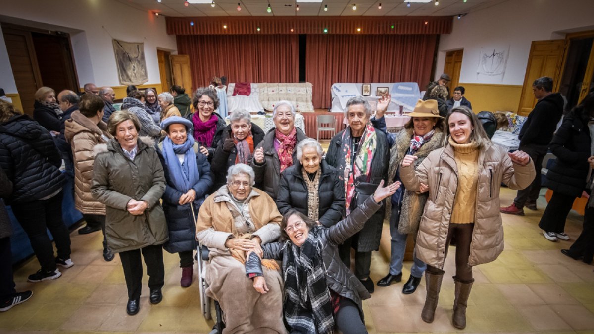 Sotillo del Rincón acoge una exposición-homenaje en torno a 'El arte de las abuelas de El Valle', en reconocimiento a todas ellas. GONZALO MONTESEGURO