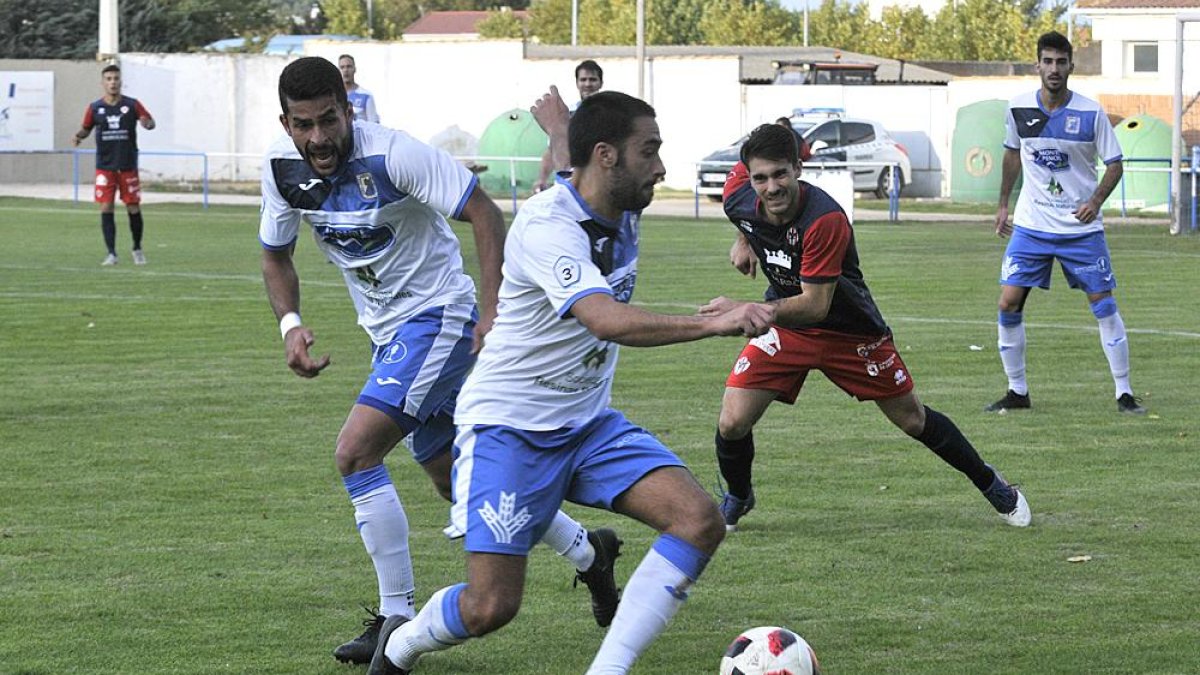 Alberto Plaza, jugador del Almazán. HDS