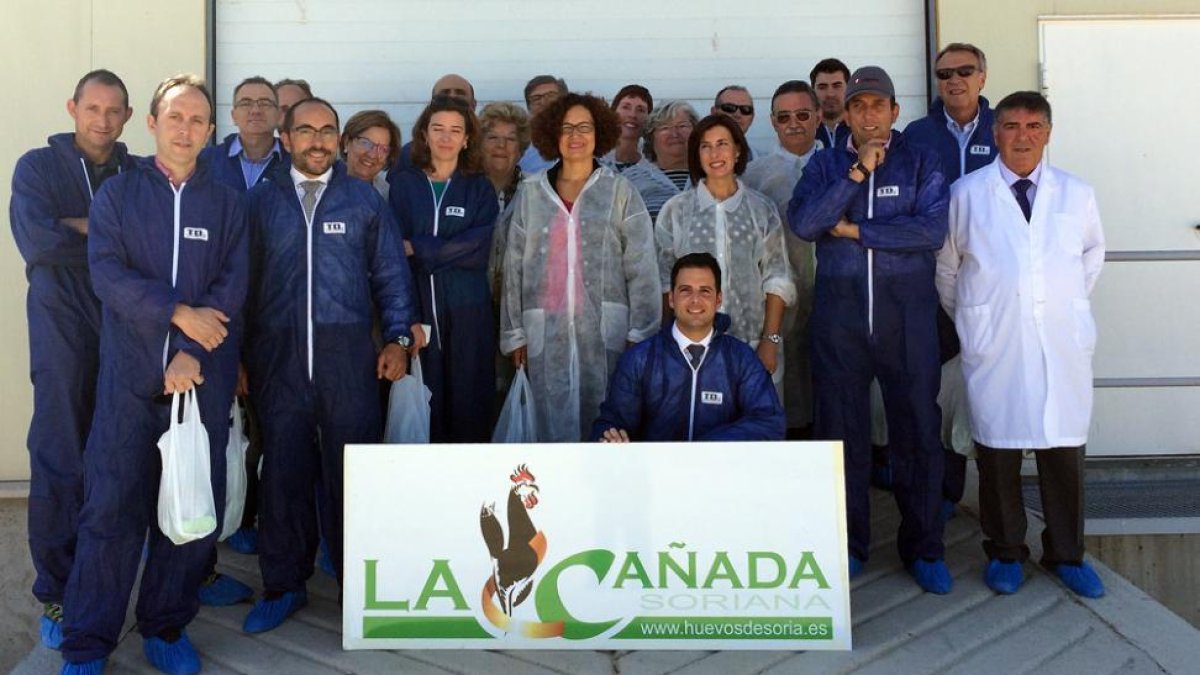 Responsables institucionales ayer en la presentación del proyecto en Aldealafuente-Cedida