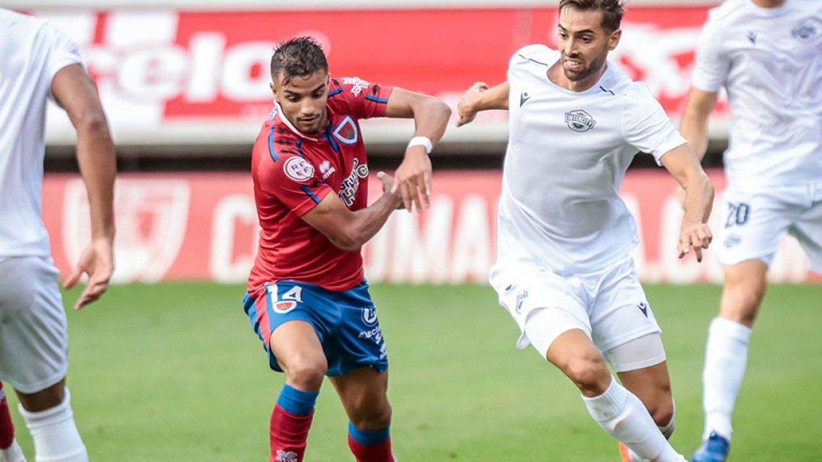 Moha partió como titular en el once del primer encuentro del CD Numancia. GONZALO MONTESEGURO