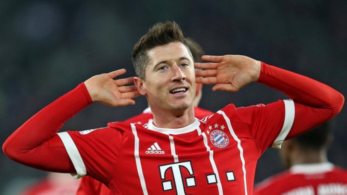 Robert Lewandoski celebrando un gol esta temporada con el Bayern.-KICKER