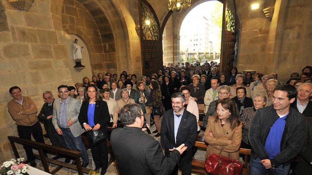 La reapertura de La Soledad mostró la renovada imagen del templo.-VALENTÍN GUISANDE