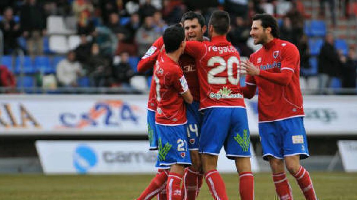 Celebración del primer gol. DIEGO MAYOR-