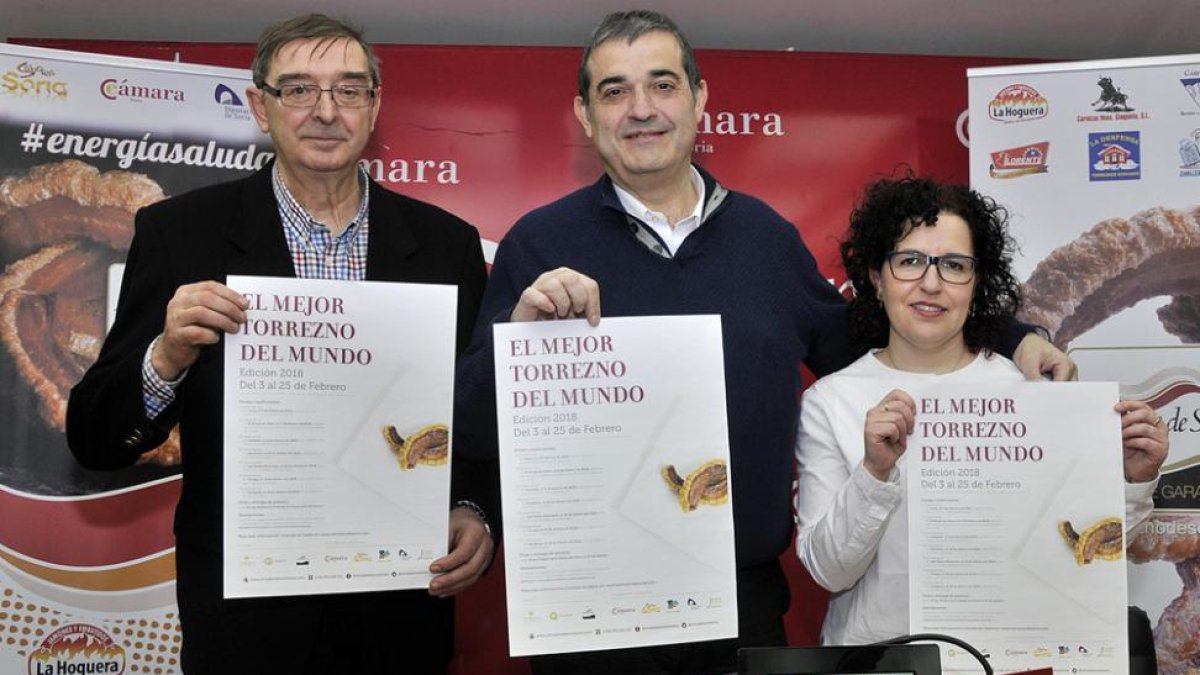 Samuel Moreno, Alberto Santamaría y Beatriz Martínez, en la presentación-V.G.