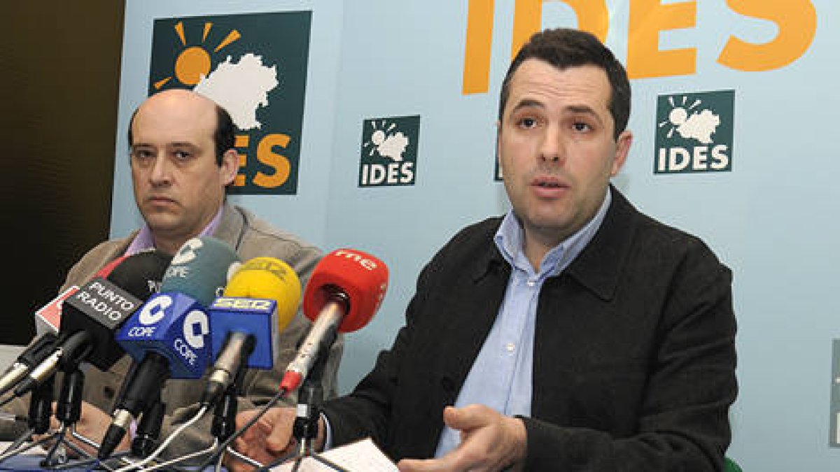 Jaime Martínez junto a Luis Miguel Bonilla en la presentación de éste como candidato. / V.G.-