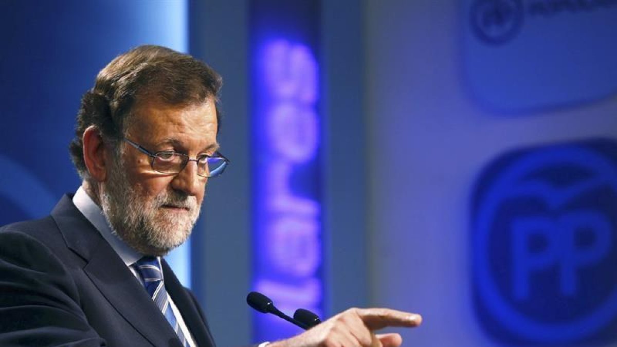 El líder del PP, Mariano Rajoy, durante una rueda de prensa.-EFE