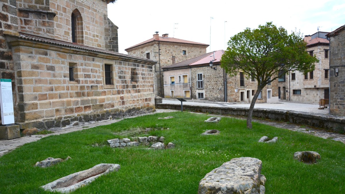 Necrópolis de Duruelo de la Sierra. R. FERNÁNDEZ