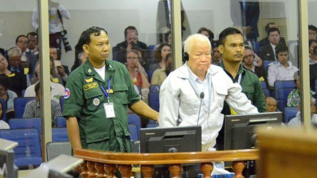 Khieu Samphan mientras esperaba el veredicto de culpabilidad.-REUTERS