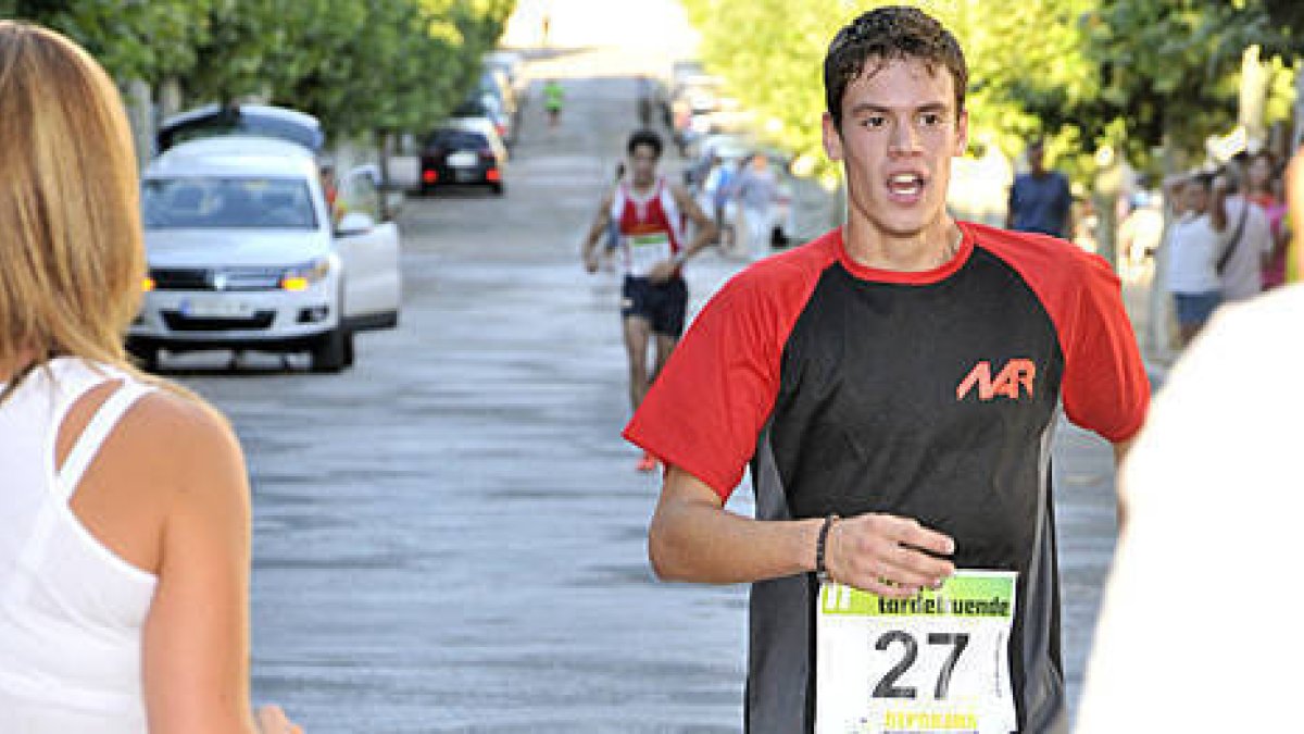 Raúl Martínez en el momento de ganar la prueba. / Diego Mayor-