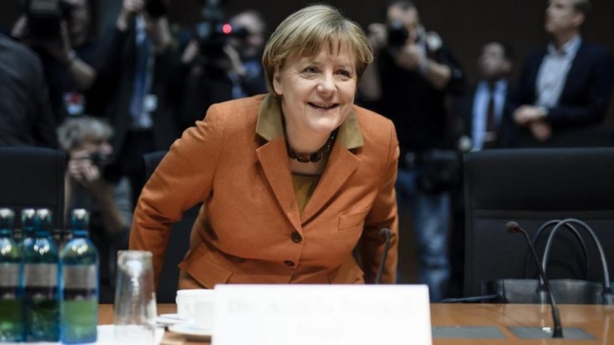 Merkel comparece ante la comisión de investigación por el espionaje masivo.-EFE / CLEMENS BILAN